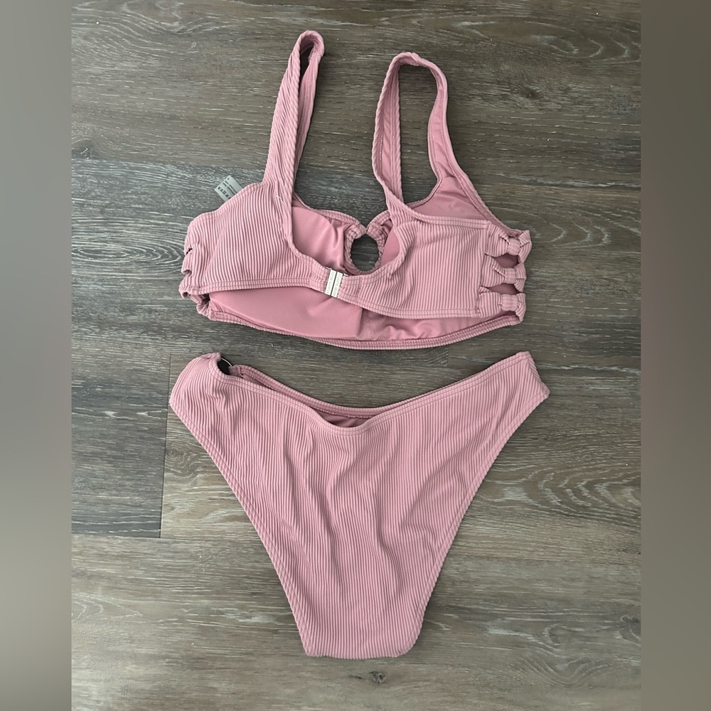Pink Bikini - Picture 7 of 8